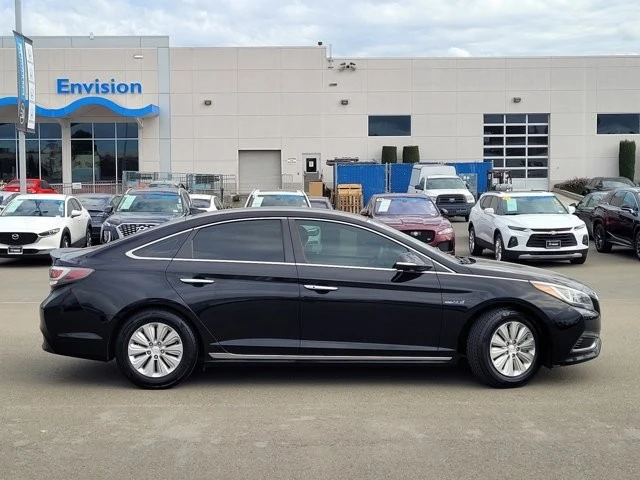 2017 Hyundai Sonata - Image 3 of 12