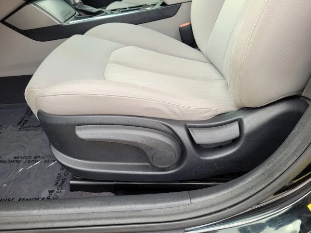 2017 Hyundai Sonata - Image 10 of 12