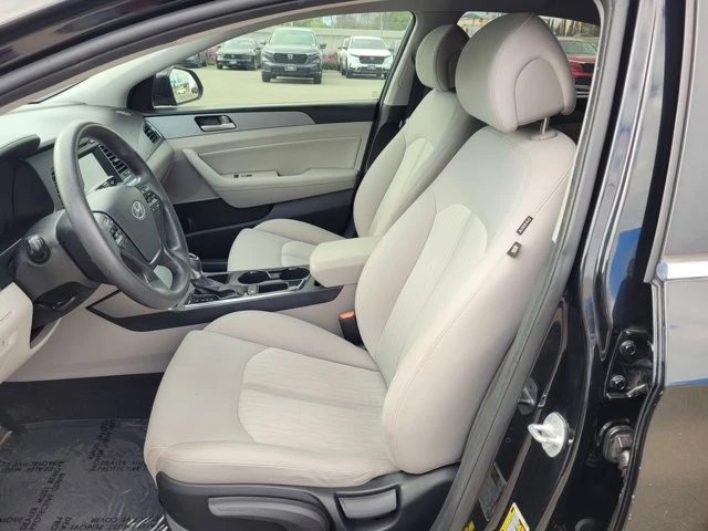 2017 Hyundai Sonata - Image 9 of 12