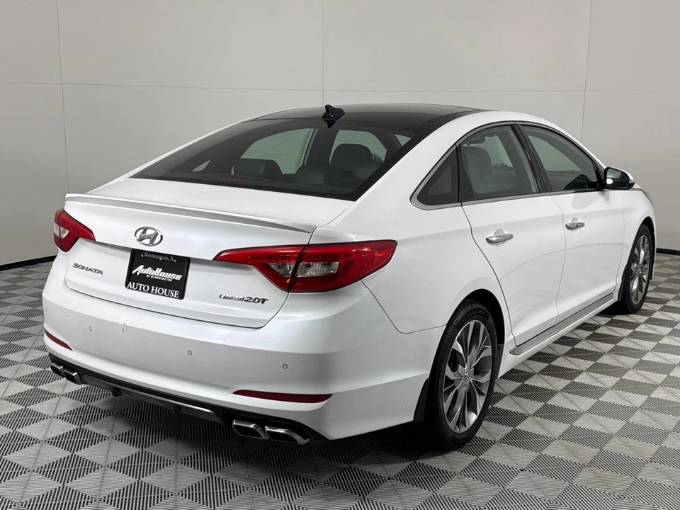 2017 Hyundai Sonata - Image 5 of 12