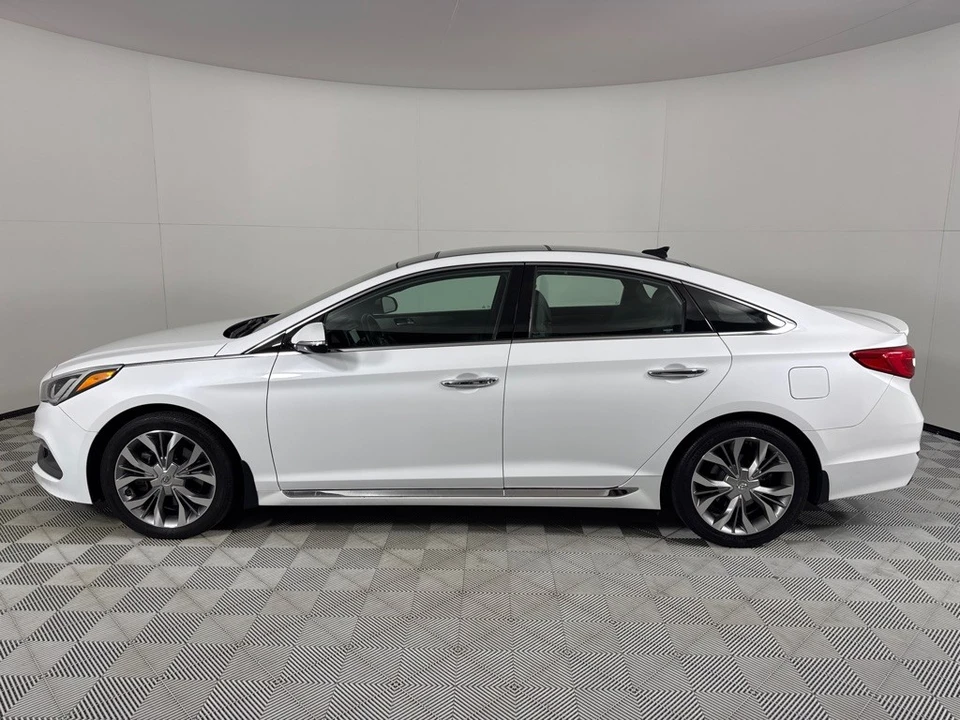 2017 Hyundai Sonata - Image 8 of 12