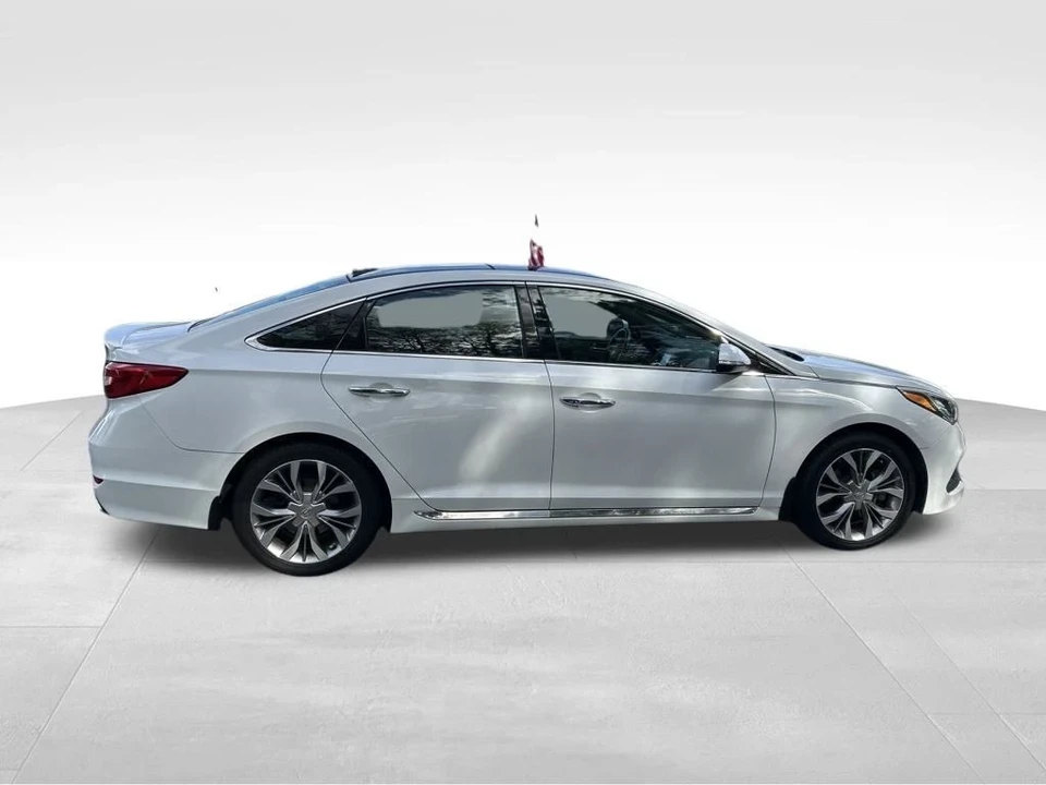 2017 Hyundai Sonata - Image 7 of 12