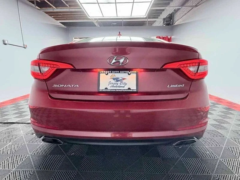 2017 Hyundai Sonata - Image 5 of 12