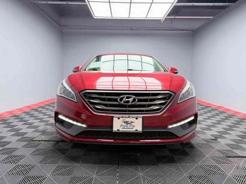 2017 Hyundai Sonata - Image 2 of 12