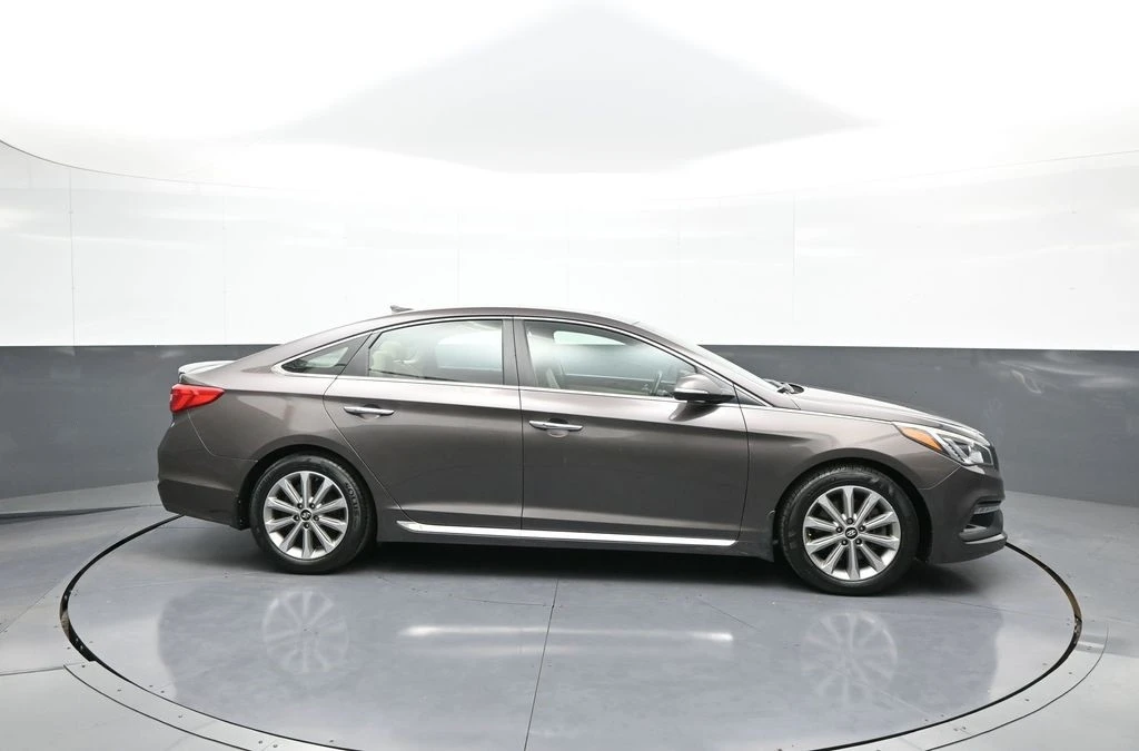 2017 Hyundai Sonata - Image 5 of 21