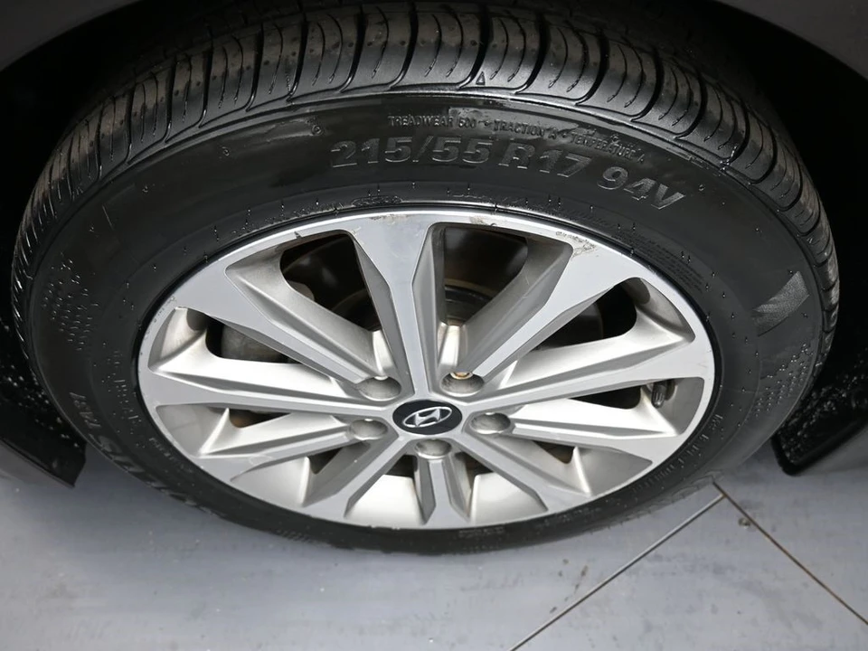 2017 Hyundai Sonata - Image 14 of 21