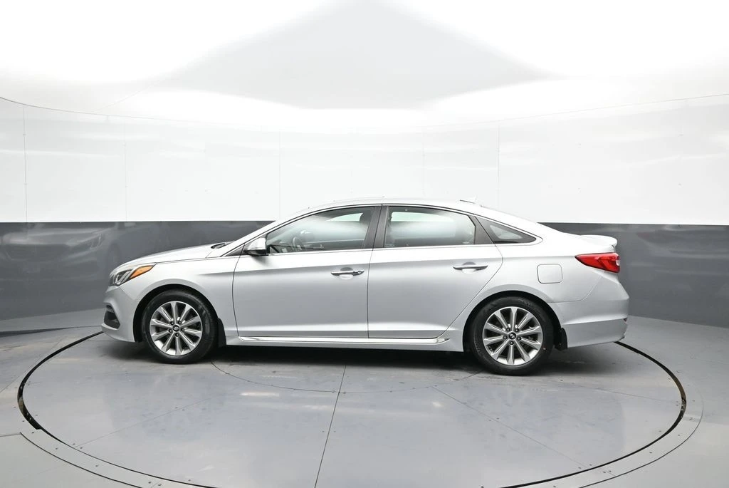 2017 Hyundai Sonata - Image 9 of 12
