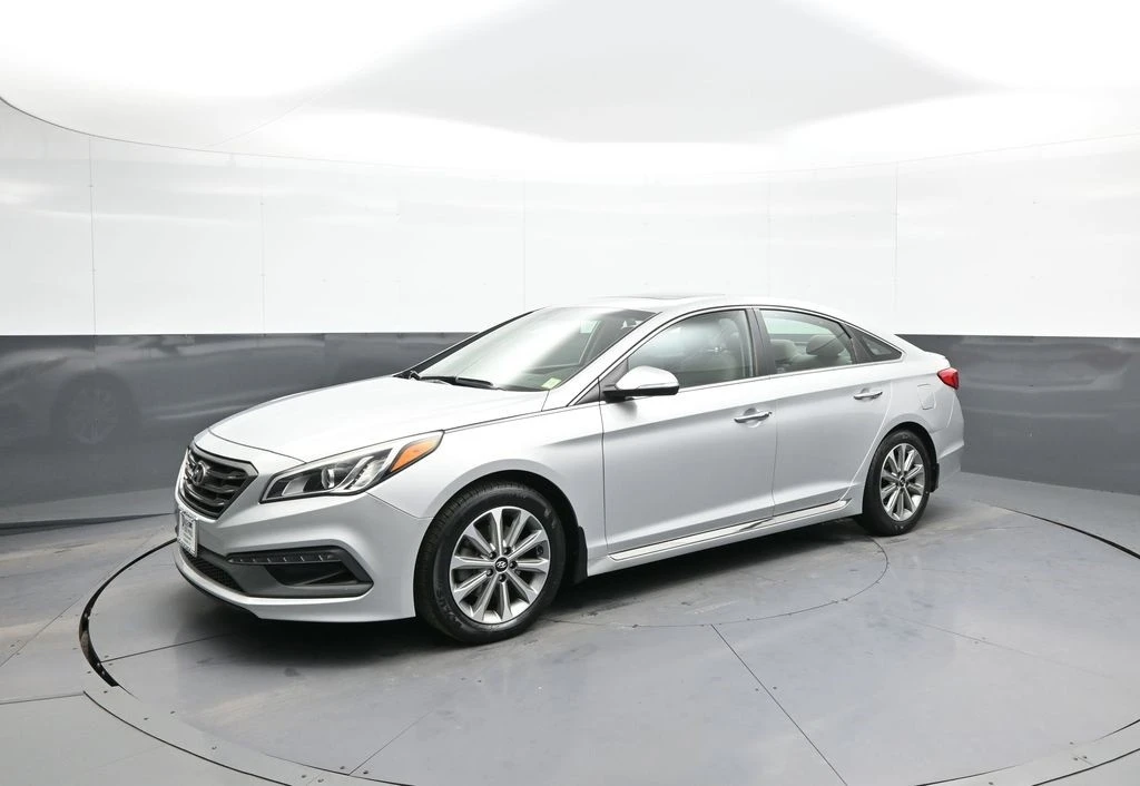 2017 Hyundai Sonata - Image 10 of 12