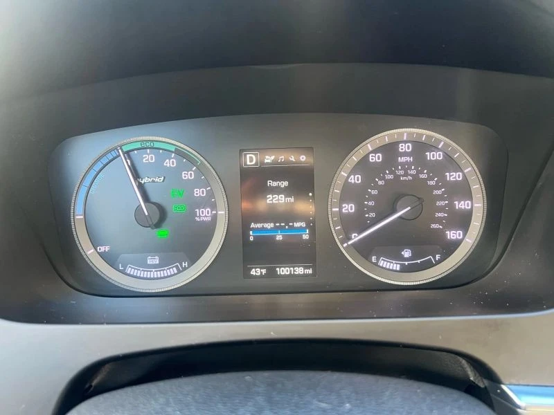 2017 Hyundai Sonata - Image 11 of 12