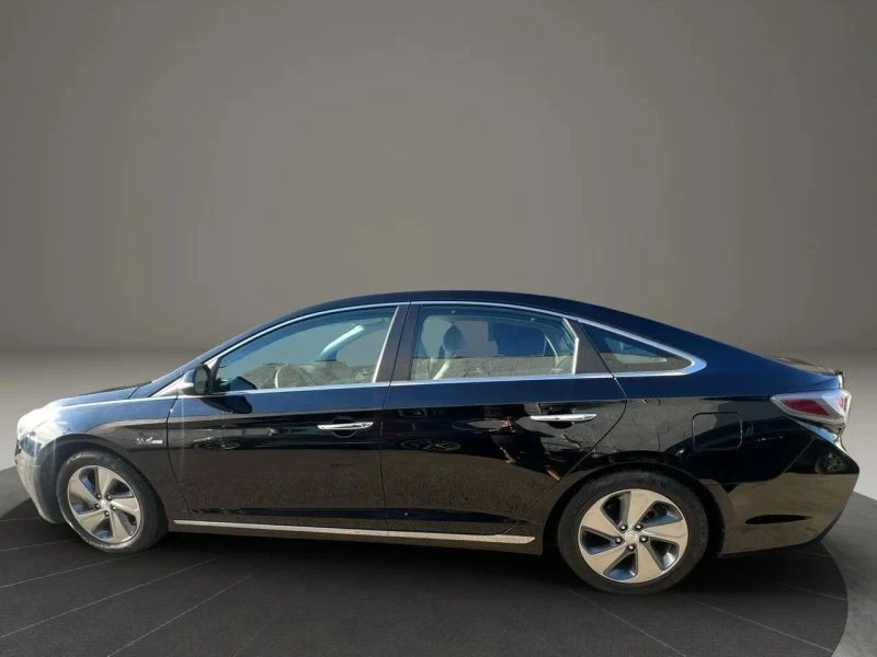2017 Hyundai Sonata - Image 8 of 12