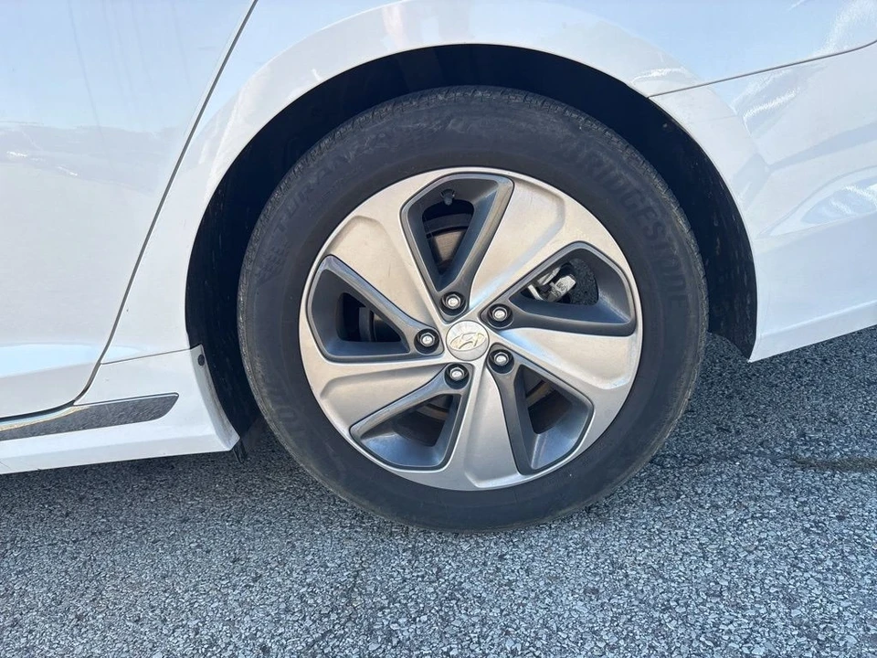 2017 Hyundai Sonata - Image 11 of 12