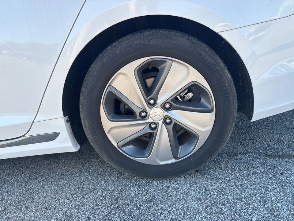 2017 Hyundai Sonata - Image 11 of 12