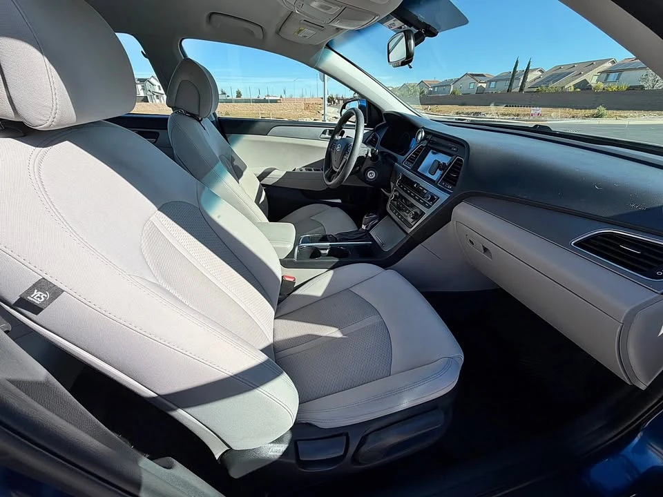 2017 Hyundai Sonata - Image 7 of 14