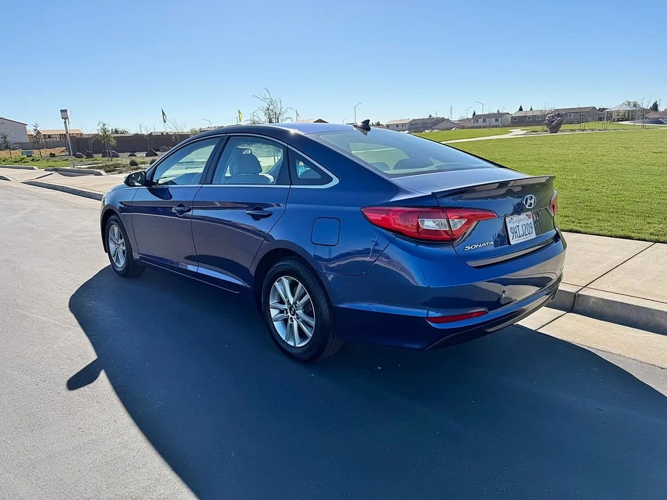 2017 Hyundai Sonata - Image 4 of 14