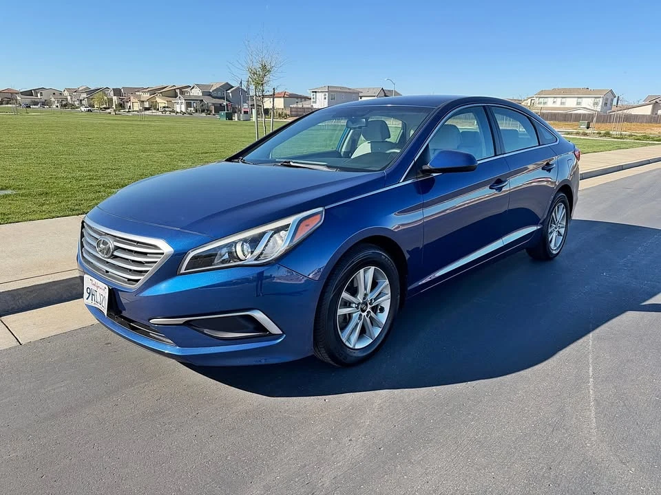 2017 Hyundai Sonata - Image 2 of 14