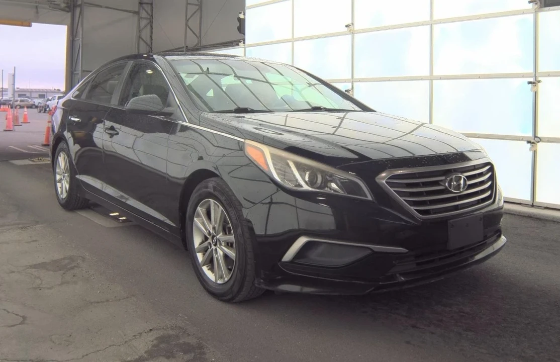 2017 Hyundai Sonata - Image 3 of 7