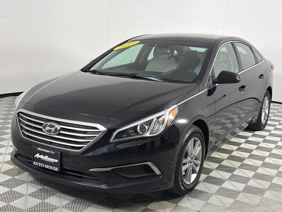 2017 Hyundai Sonata - Image 11 of 12