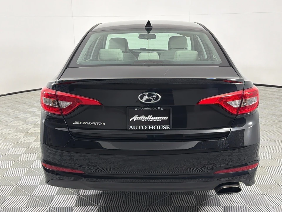 2017 Hyundai Sonata - Image 6 of 12