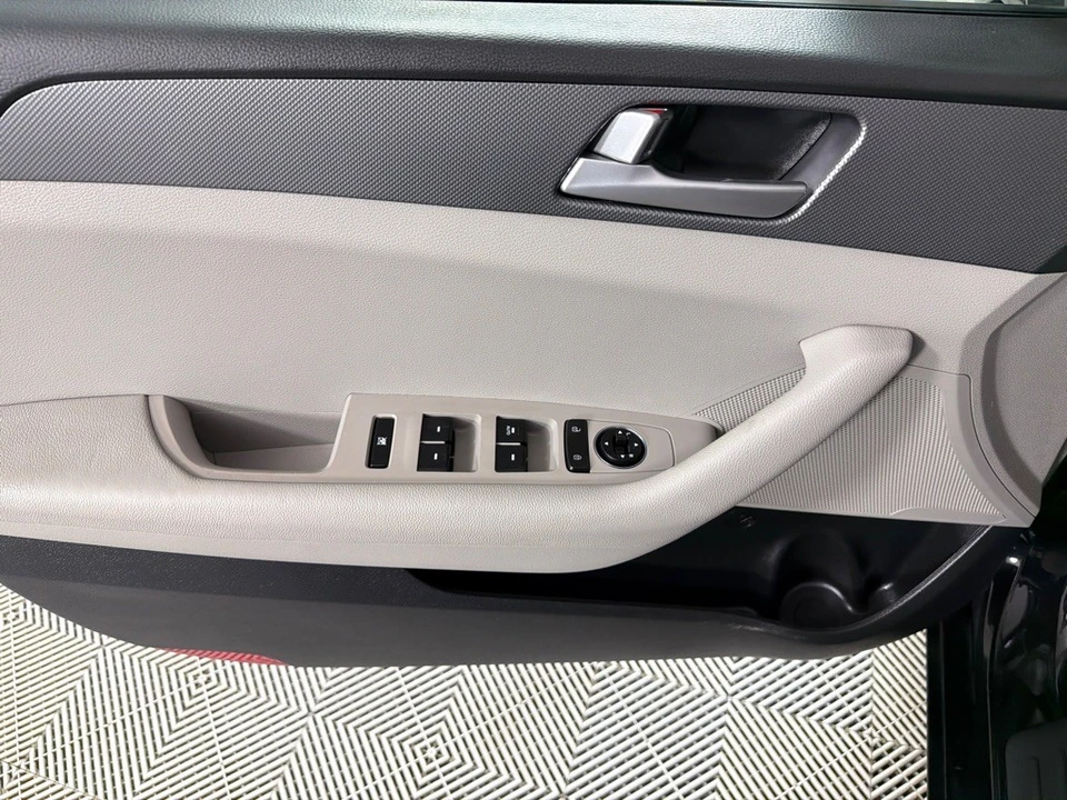 2017 Hyundai Sonata - Image 12 of 12