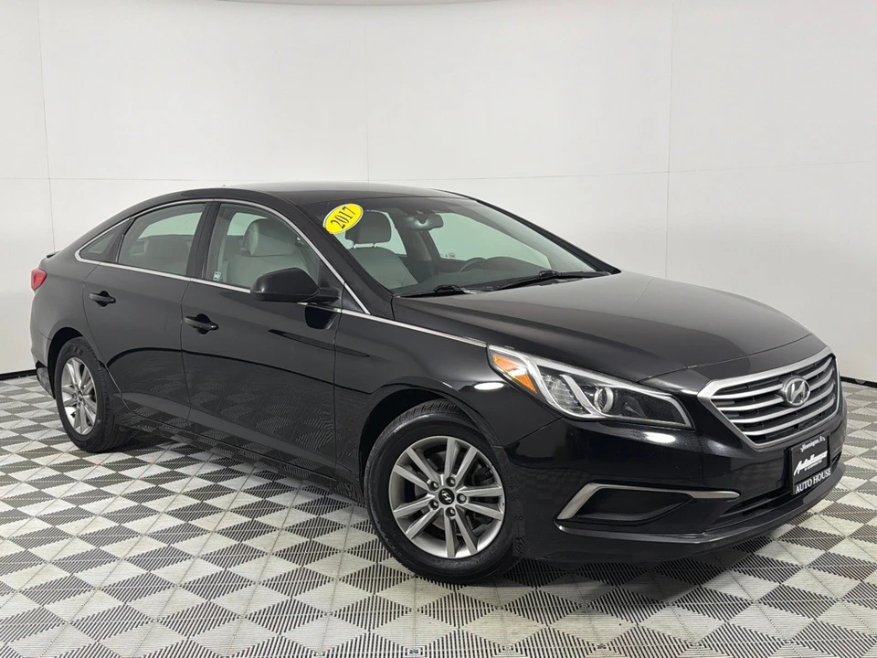 2017 Hyundai Sonata - Image 2 of 12