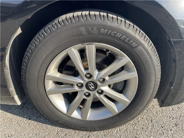 2017 Hyundai Sonata - Image 10 of 21