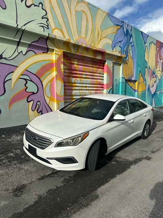 2017 Hyundai Sonata - Image 2 of 6