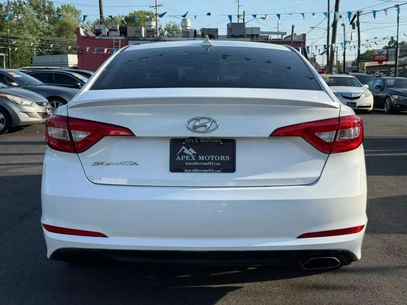 2017 Hyundai Sonata - Image 6 of 12