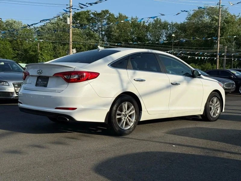 2017 Hyundai Sonata - Image 10 of 12