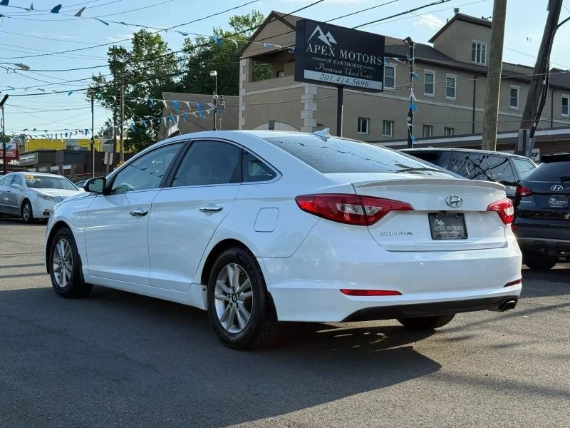 2017 Hyundai Sonata - Image 5 of 12