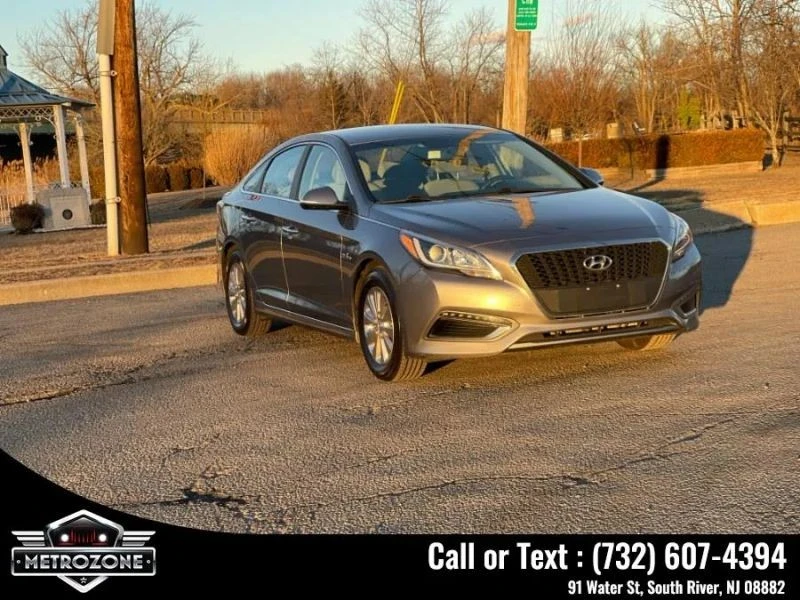 2017 Hyundai Sonata - Image 5 of 12