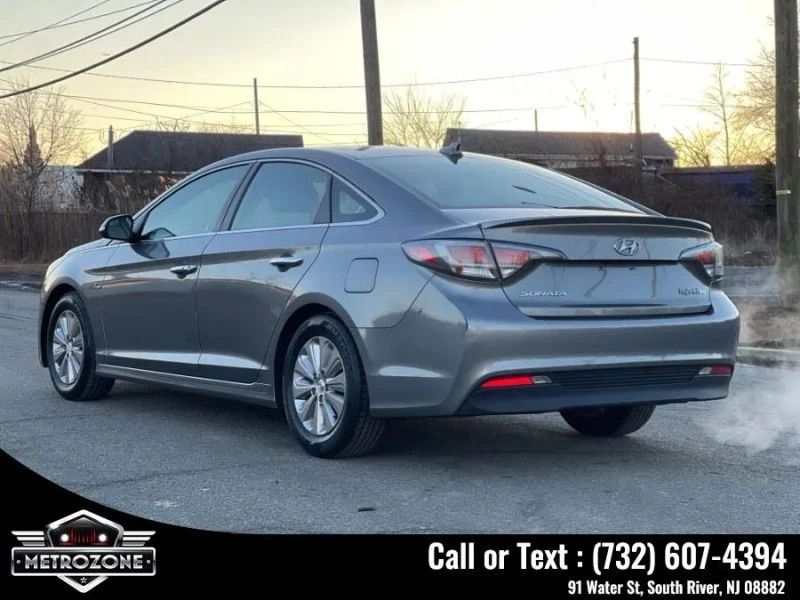 2017 Hyundai Sonata - Image 9 of 12