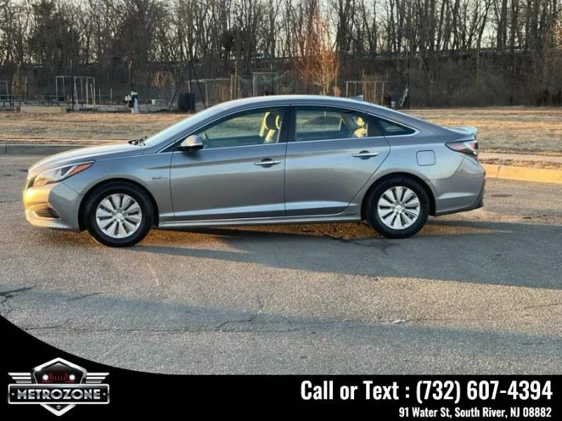 2017 Hyundai Sonata - Image 3 of 12