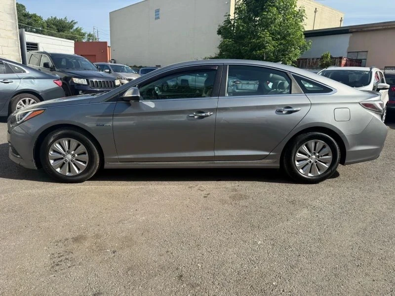 2017 Hyundai Sonata - Image 8 of 12
