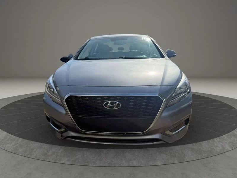 2017 Hyundai Sonata - Image 2 of 12