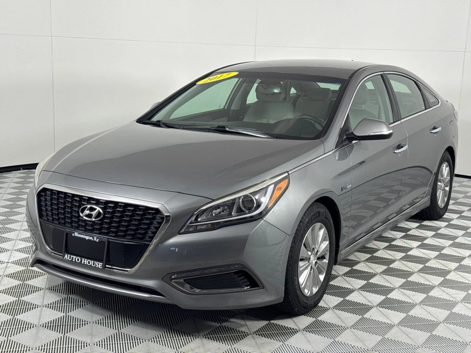 2017 Hyundai Sonata - Image 8 of 12