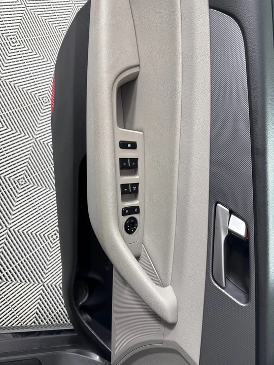 2017 Hyundai Sonata - Image 10 of 12
