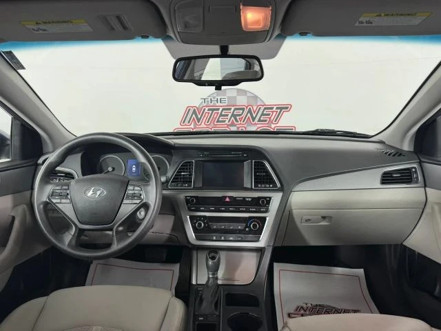 2017 Hyundai Sonata - Image 11 of 12