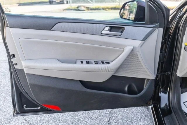 2017 Hyundai Sonata - Image 14 of 21