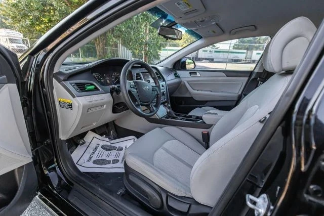 2017 Hyundai Sonata - Image 16 of 21
