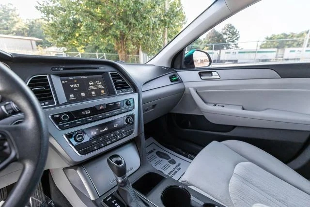 2017 Hyundai Sonata - Image 19 of 21