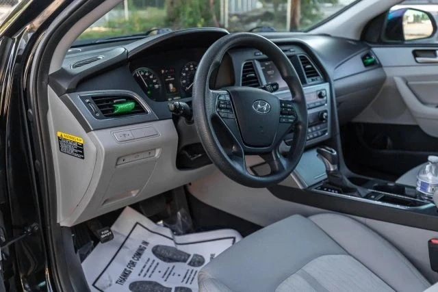 2017 Hyundai Sonata - Image 15 of 21