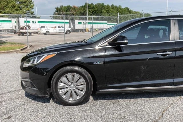 2017 Hyundai Sonata - Image 12 of 21