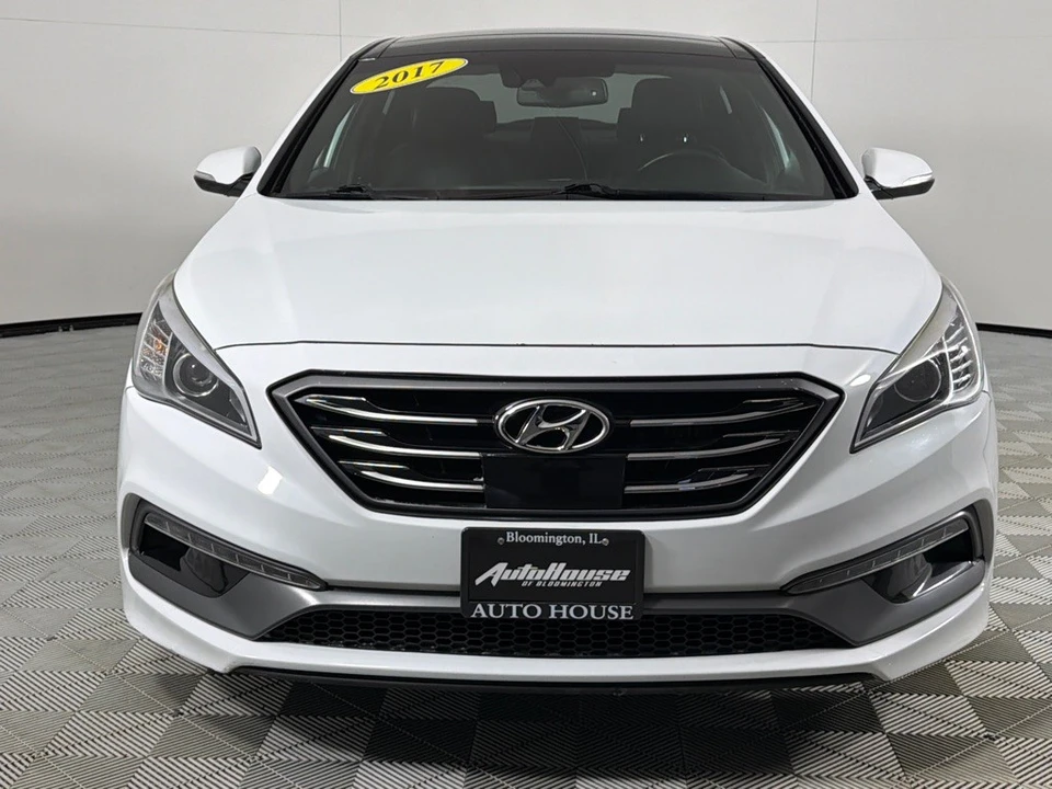 2017 Hyundai Sonata - Image 11 of 12