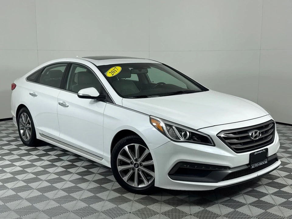 2017 Hyundai Sonata - Image 2 of 12