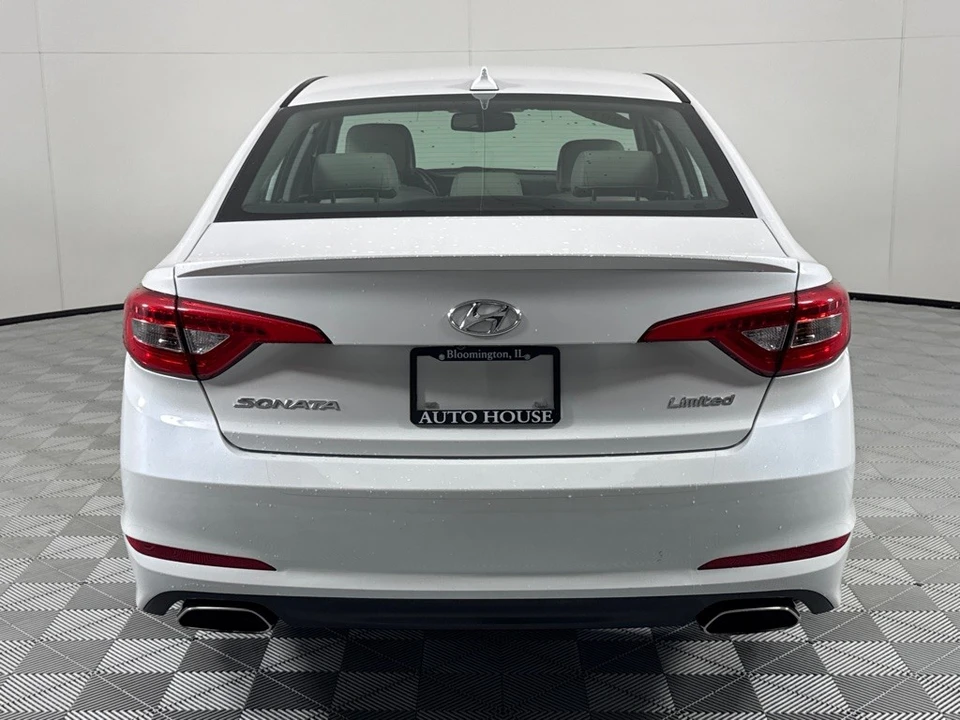 2017 Hyundai Sonata - Image 6 of 12