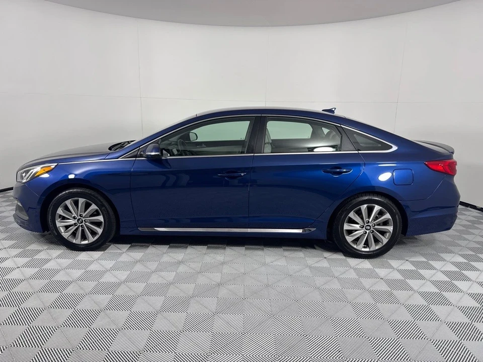 2017 Hyundai Sonata - Image 7 of 12