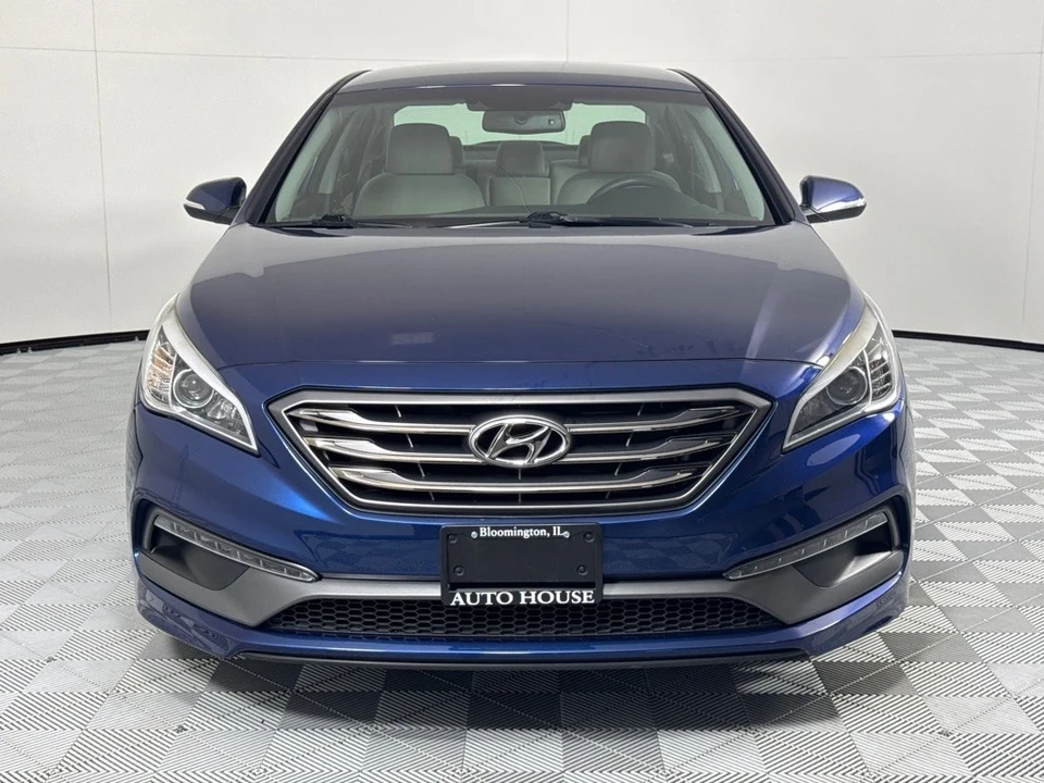 2017 Hyundai Sonata - Image 10 of 12