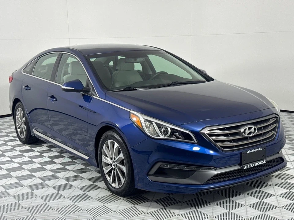2017 Hyundai Sonata - Image 3 of 12