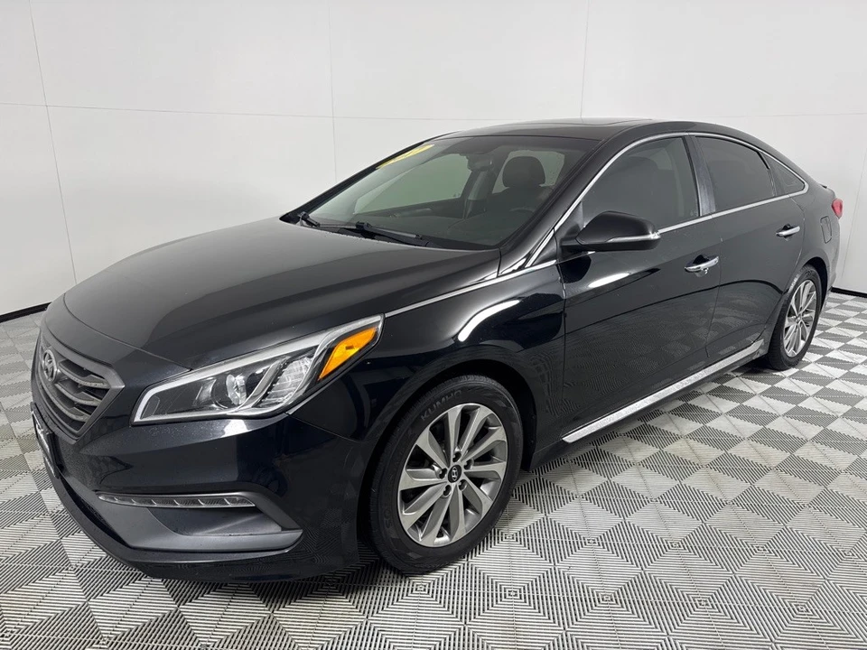 2017 Hyundai Sonata - Image 10 of 12
