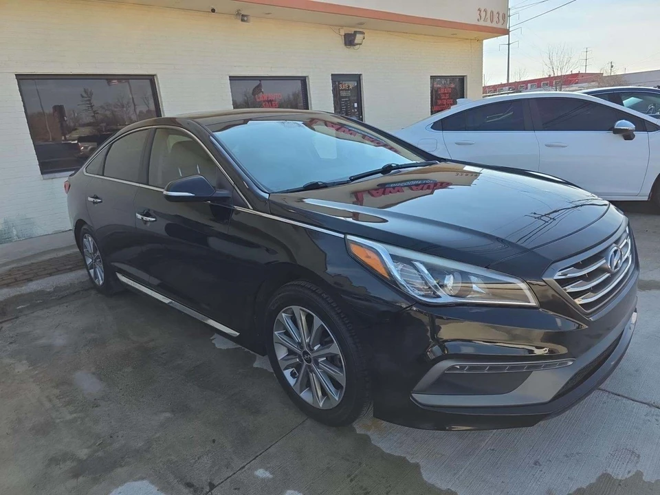 2017 Hyundai Sonata - Image 2 of 20